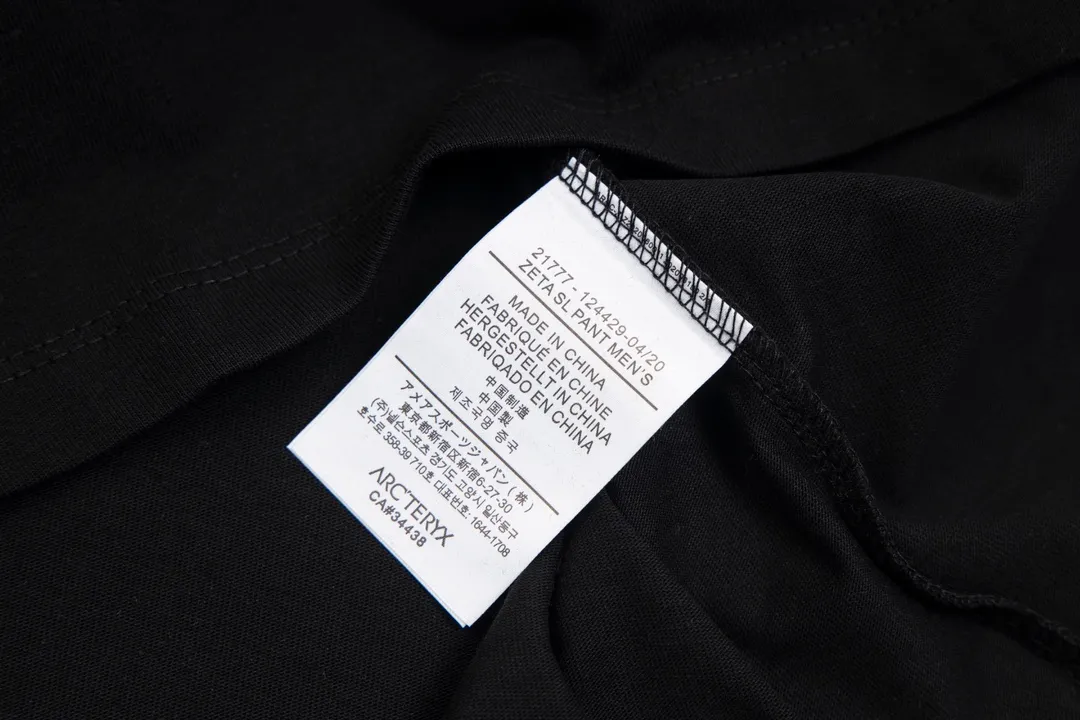【 Quality】 Arc’teryx 𝟮𝟰𝘀𝘀 Logo T ， ， ， OS Premium 32S g Quality ： ：White Black Size：XS S M L
